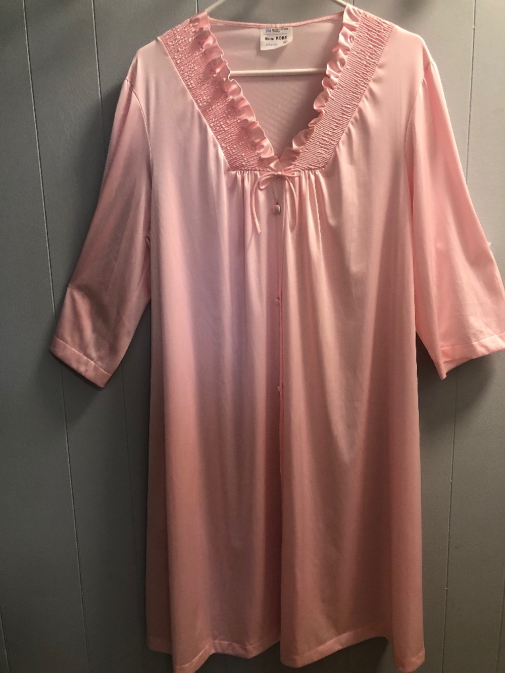 JC Penny VTG Nylon Robe/Dressing Gown Pink Size L , Button Front 3/4 Sleeves